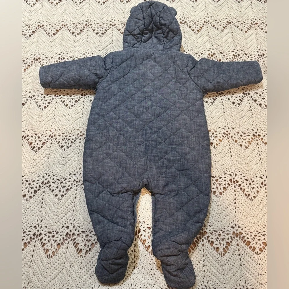 GAP Baby One Piece Outfit For Winter Gender Neutral 6-12 Months (LNC)